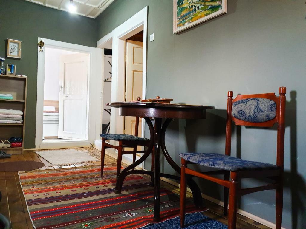 Kulla Dula Guesthouse Gjakova Esterno foto